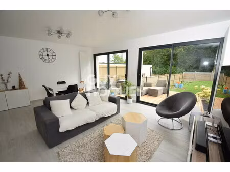 maison récente à isneauville