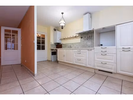vente appartement 3 pièces 72.95 m² à la tour-du-pin (38110)  193 900 €