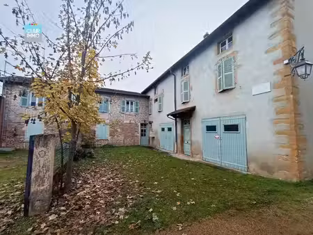 a aze proche macon en bourgogne ensemble immobilier 6 pieces de