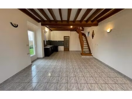 location maison  m² t-3 à jouy-sur-morin  800 €