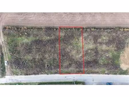 superbe terrain à bâtir idéal pour une 4 façades