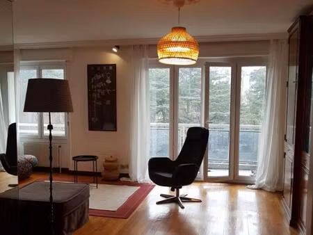 location appartement 5 pièces 110 m² à oullins-pierre-bénite (69600)