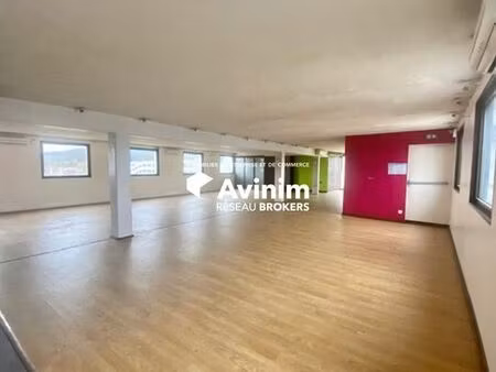 bureau de prestige de 270 m2 en location - franconville  île-de-france