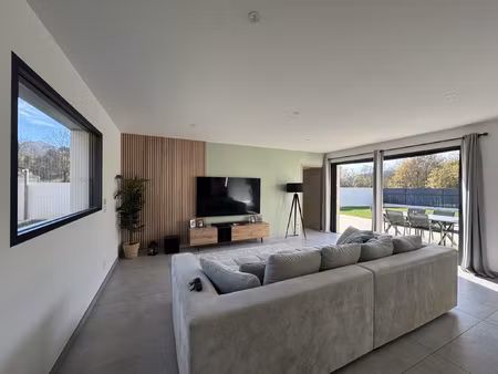 charmes-sur-rhone - maison contemporaine de 7 pieces de 160m