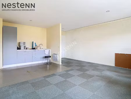 local profession libérale de 40.67m² lormont