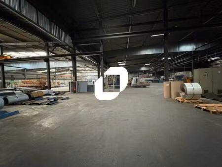 local d'activités à louer