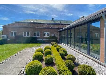 grande surface de bureaux  cadre privilégié et lumineux