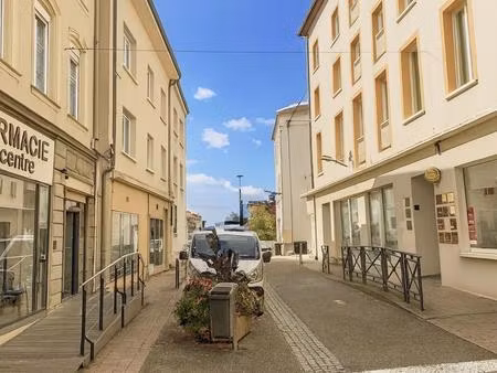 vente murs commerciaux 51 m²
