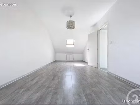 très bel appartement t3 centre beaucourt