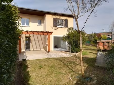 spécial investisseur : maison louée 5 pièces refaite à neuf / 3 chbres + garage + parking 