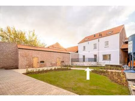 gelijkvloerse woning met 2 slaapkamers en ruim terras