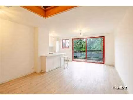 bel appartement en duplex à proximité du centre de temse