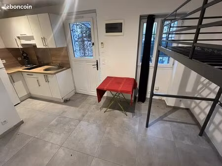 studio 1 pièce 14 m²