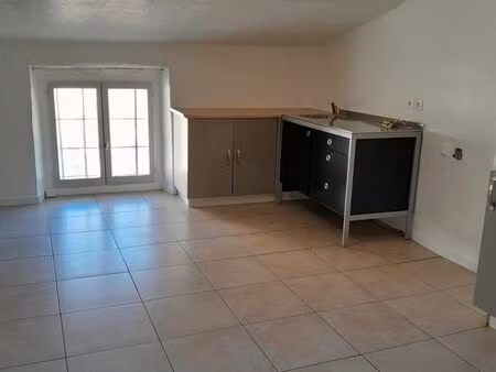 callian location t2 avec mezzanine