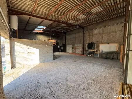 local d'activité 190 m²