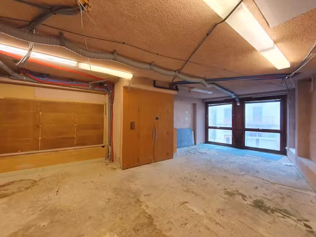 vente locaux professionnels 103 m² à gex (01170)  135 000 €