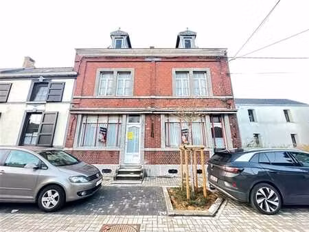 maison 3 façades entièrement mise à nue avec permis de rénov