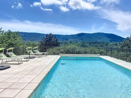 vente immeuble 351 m² à bagnols-en-forêt (83600)  1 495 000 €