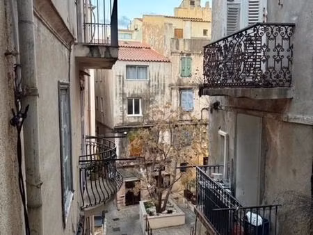 appartement t4 au coeur de la citadelle