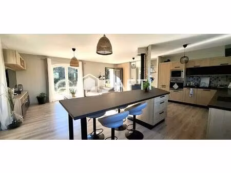 maison 5 pièces  dont 3 chambres  aucun travaux