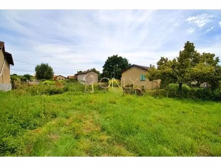 miserieux - calme - terrain a batir - libre constructeur