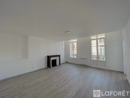 location appartement 3 pièces 89 m² à prades (66500)  750 €