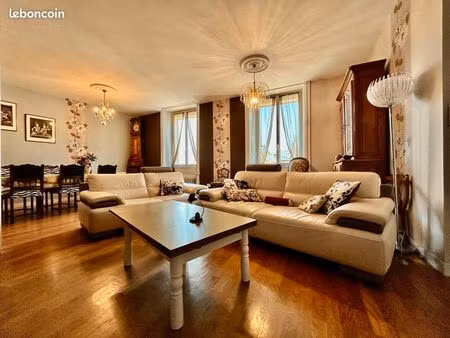 appartement style loft à champagnole