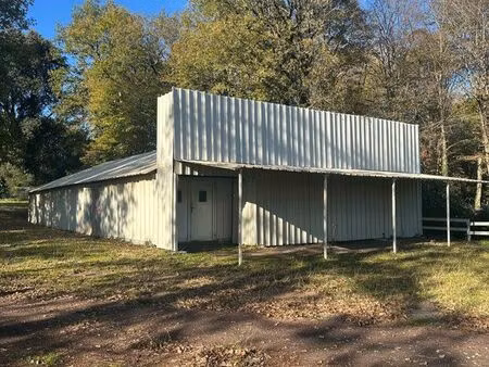 grand local à louer