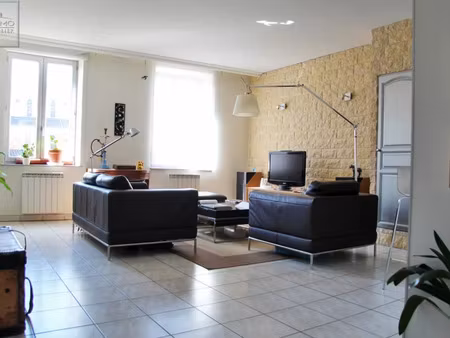 location appartement 3 pièces 91.38 m² à chasselay (69380)  905 €