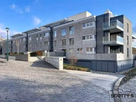 place de parking dans “novarode”