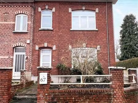 charmante maison 2 chambres avec jardin!