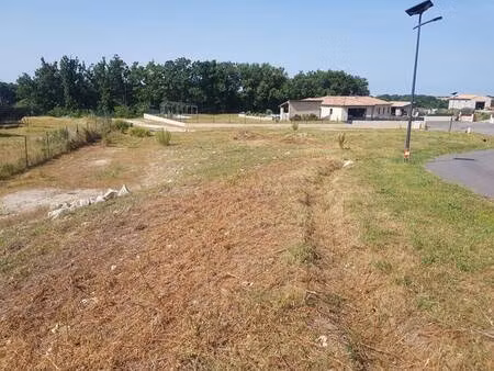 terrain constructible viabilisé à vendre