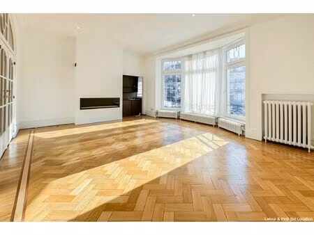 maison à louer avec garage et terrasse   ixelles (vbd60513)