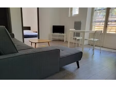 location appartement  m² t-2 à sully-sur-loire  560 €