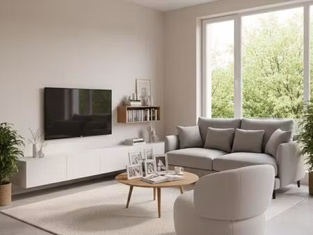 ** livré studio avec balcon en plein coeur de ville**