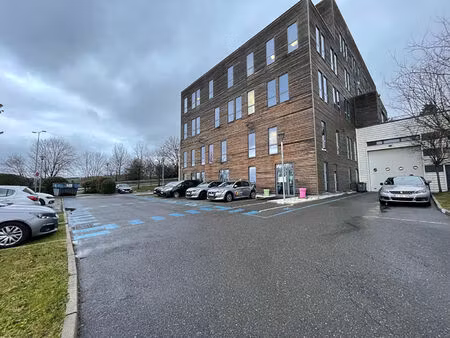 a vendre : entrepôt avec bureaux 1557m² saint-etienne