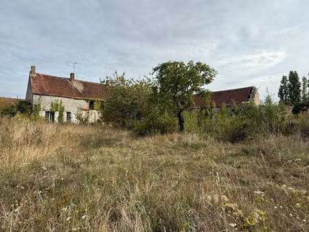 corps de ferme à réhabiliter proche provins