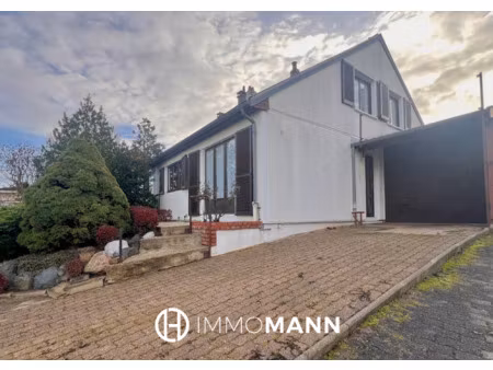 maison mitoyenne familiale avec extérieur et garage