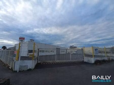 location bureaux et commerces à la roche-sur-yon (85000) : à louer / 356m² la roche-sur-yo