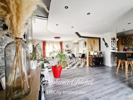 maison 8 pièces - 120 m²