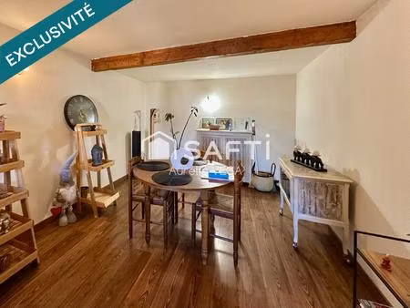 immeuble d’angle avec local + 2 logements loués – à 5 min de mirepoix