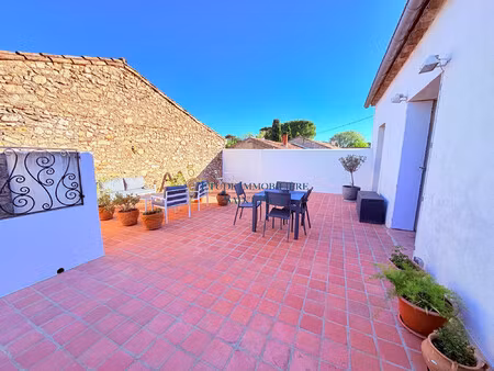 belle vigneronne t5 avec terrasse de 63 m2 grand garage et cour