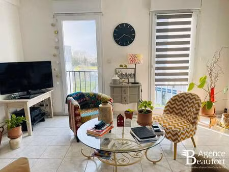 location appartement 3 pièces à saint-gilles-croix-de-vie (85800) : à louer 3 pièces / 80m