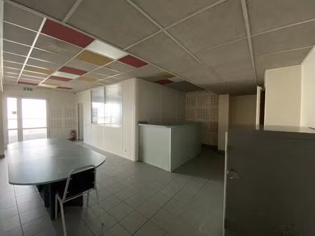 location local commercial 110m² la ravoire 73490