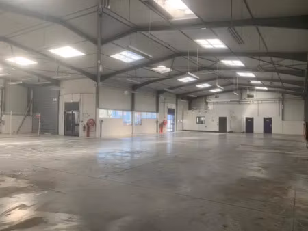 local d'activités - 708 m² - bourg en bresse proche rocade