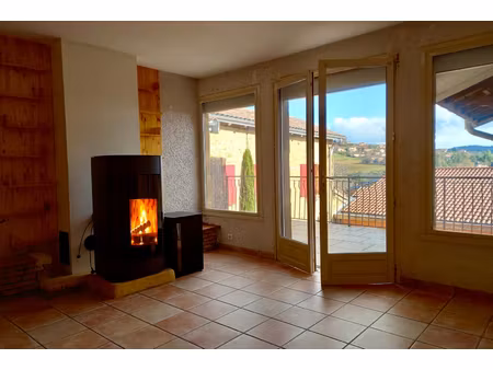 oingt - appartement t3 de 75 m² avec terrasse  vue et garage