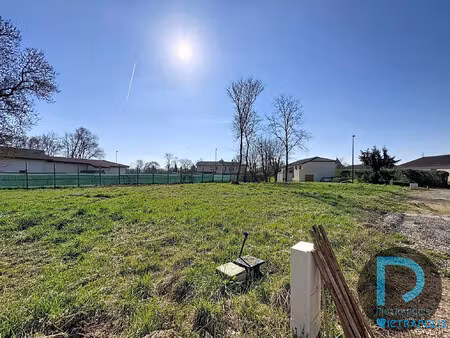 achat terrain 899m² perrex 01540