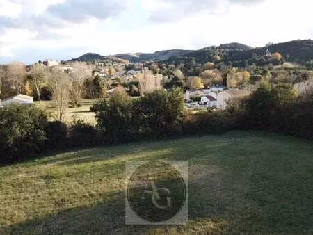 terrain constructible et viabilisé avec vue sur villeneuve la comptal