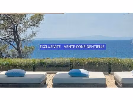 vente exclusive d'une villa d'exception en bord de mer entre cannes et sainte maxime