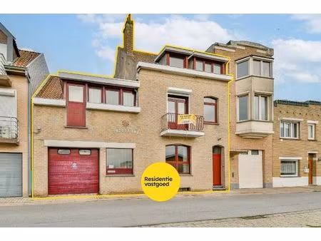 ruime woning in westende-bad